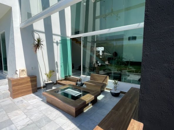 cd87e9a8-94e0-4c43-8762-506bfad41718