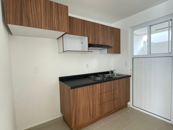 d0a629df-d1f0-45fb-96cf-73157a39acba