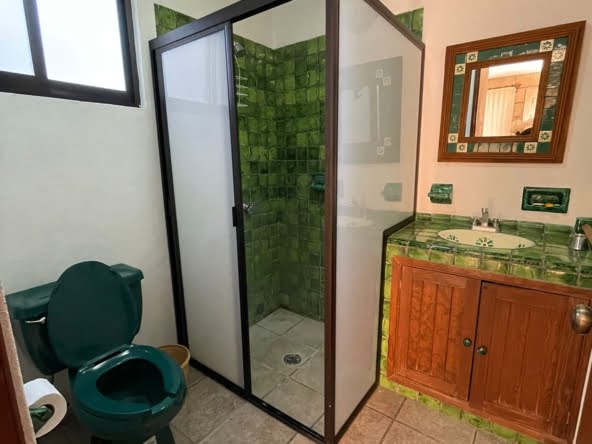 d65ec917-db43-4e51-bb03-3962ab3cf9f5