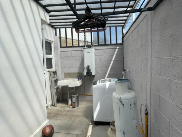 de0cb1fb-80cc-4f87-ab2b-9193a9065add