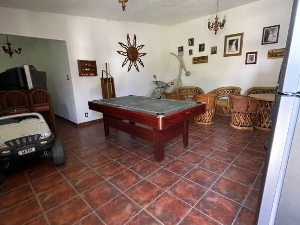 ef585a9b-e7a4-4725-b061-19a8b37ebcca