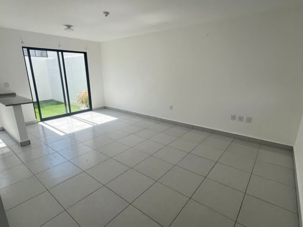 0703be26-5ee8-4fc7-b9dc-ae590977cd3b