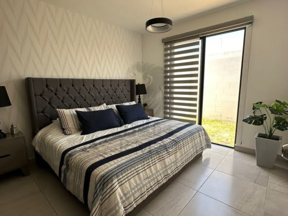 1f0d5451-01b8-4df0-bb52-6053dd090f72