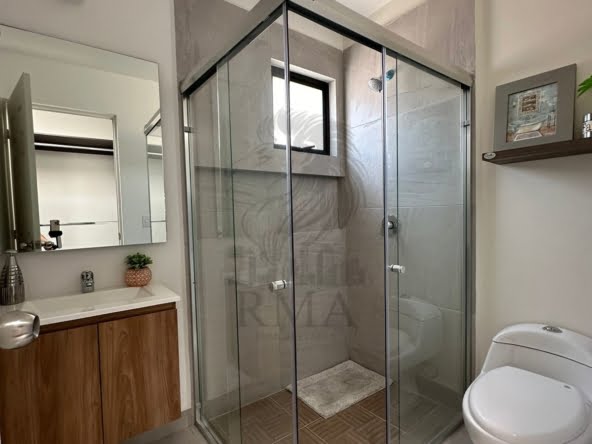 2146f952-3e0b-4f75-a3f7-c4889f261f25