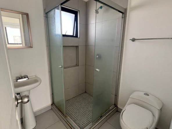 63da2f7b-02bc-4746-804e-4c7e2667fd7b