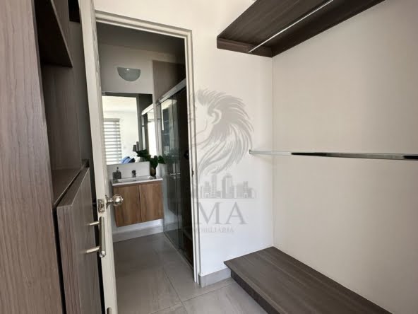 93403c12-8a8b-4e84-b2c8-dfec3747afea