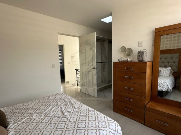 9d2a4bf1-3e09-4233-baa8-3e795ef41f42