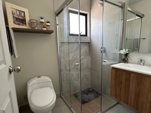 b16f12d5-63c7-4012-8943-48b7c398bd3a