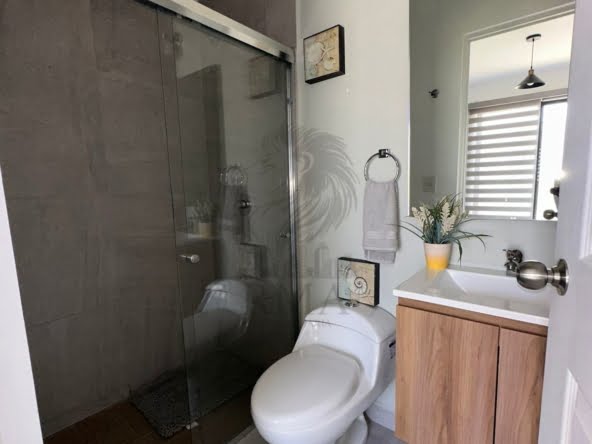 b37693d9-ca68-4cc2-8236-589296ecd476