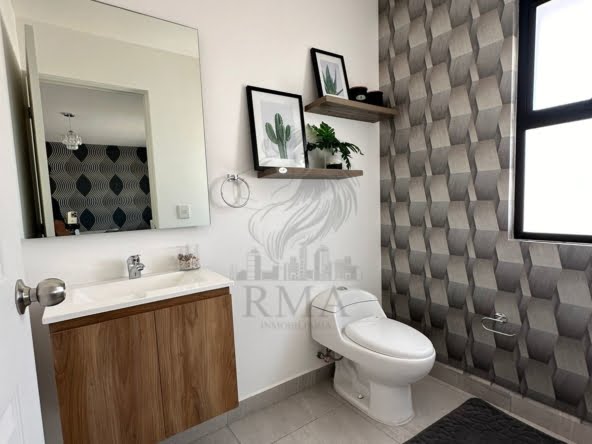 bdf0186f-336e-443b-ad56-ad12bd400fe4