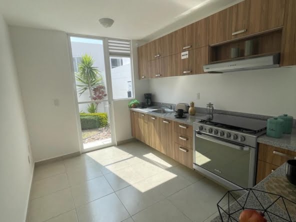 e0675db6-7c70-4f3c-bab6-212dcd6d614d