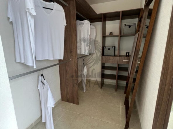 251a5c00-2828-4543-900a-da360f8e9907