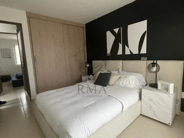 3a50a25b-0906-43c9-968f-b0974fee90a6