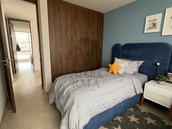 3ef83065-885c-4eae-b8fc-6c6a65aaabc1