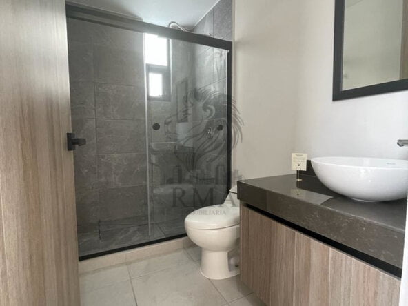 67b990e6-982b-43d6-9000-2bc2e16460db