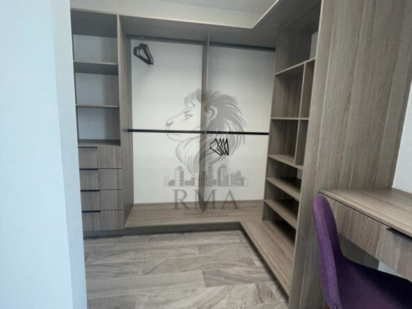 77ec6e5e-70ce-4572-96c5-8159d65fa5a3