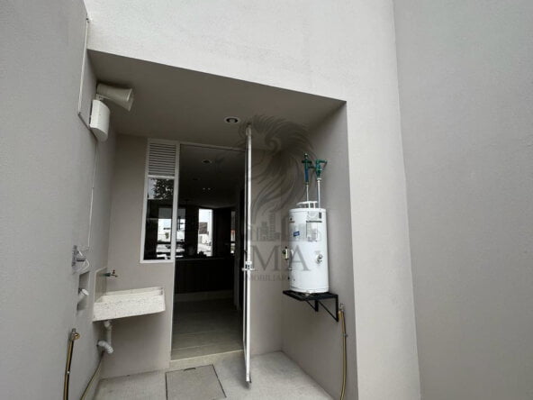 81a425f5-d532-4642-8c0e-122b41737898