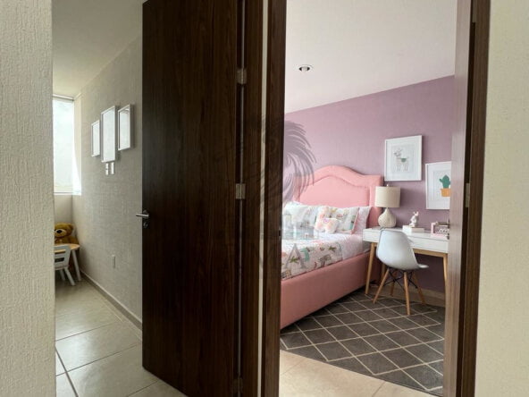 83dbb4b0-a7c1-4204-ae75-26499f8efe4a