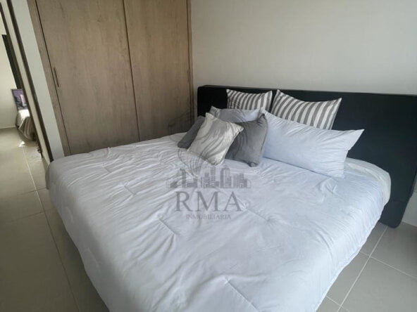 8d72f962-c06c-4d32-8b18-17ee58488ba8