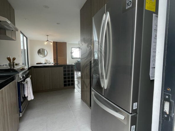 8f346067-d7a1-4aa9-92e6-118c45f69e9b