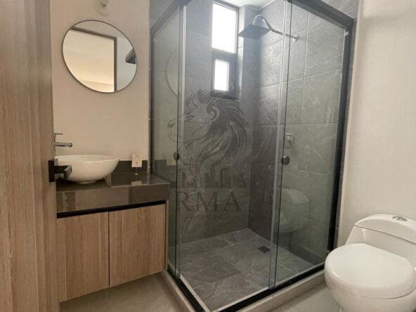 b8f98b30-afdc-475e-a263-5b75320fad38