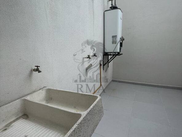 d2c59f27-c1d1-4520-b284-bf6bbd5d8496