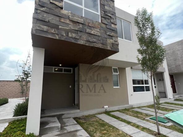 f0b948a4-afaf-4073-8143-71e47cf0c63c