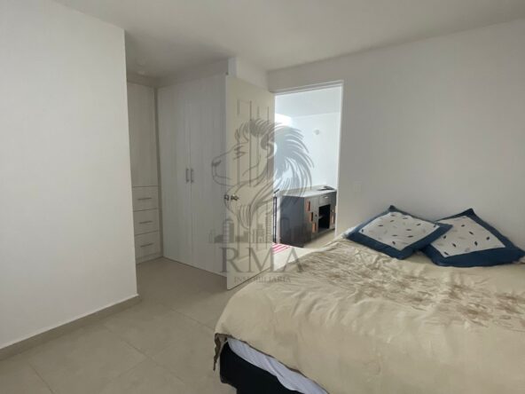 c374cfdd-24e2-4407-8661-d30f62848d60