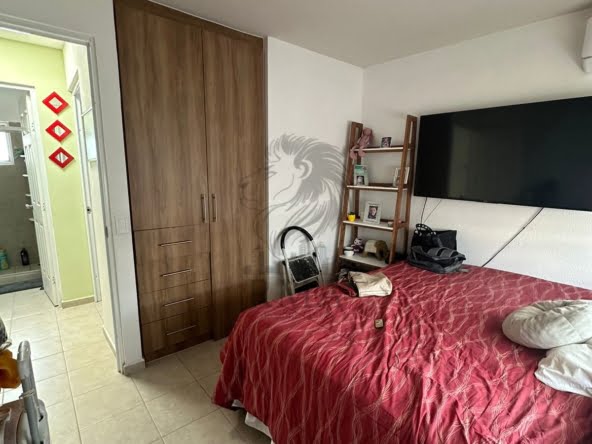 4c2a0404-6ba3-4db4-a502-b9f9a5b24a30