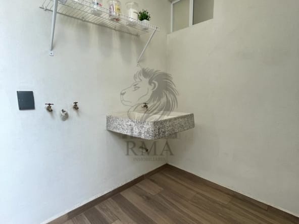 0d833c06-94a0-47ad-9c29-adb3fc112e5a