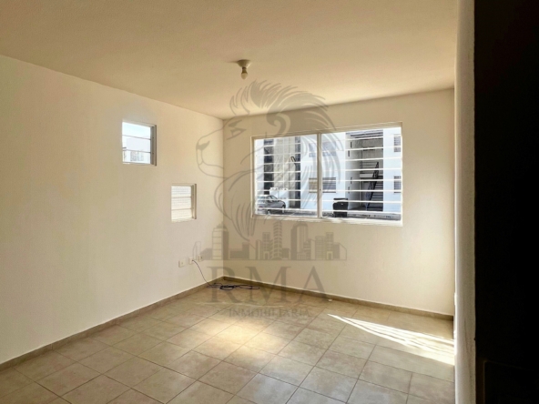 2025-05-30 16.04.17.heic - 3